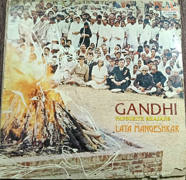 Lata Mangeshkar – Gandhi - Favourite Bhajans By Lata Mangeshkar (1983) Hridaynath Mangeshkar , Usha Mangeshkar Pre-Owned Music India Vinyl, 12" LP Record