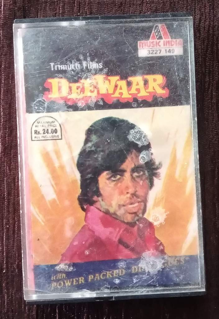 Deewaar (1975) R.D. Burman Pre-Owned Music India Audio Cassette