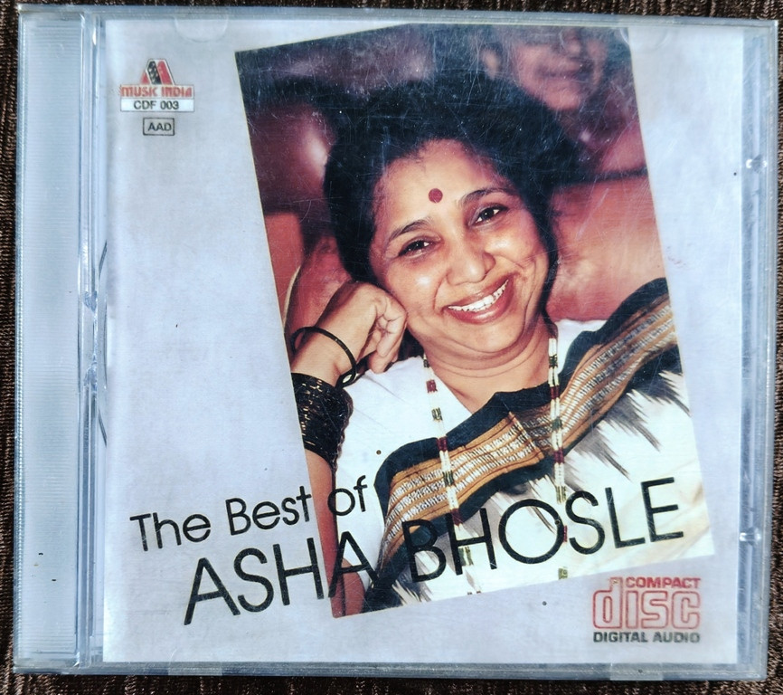 Asha Bhosle - The Best Of Asha Bhosle Pre-Owned Music India Imported Audio CD